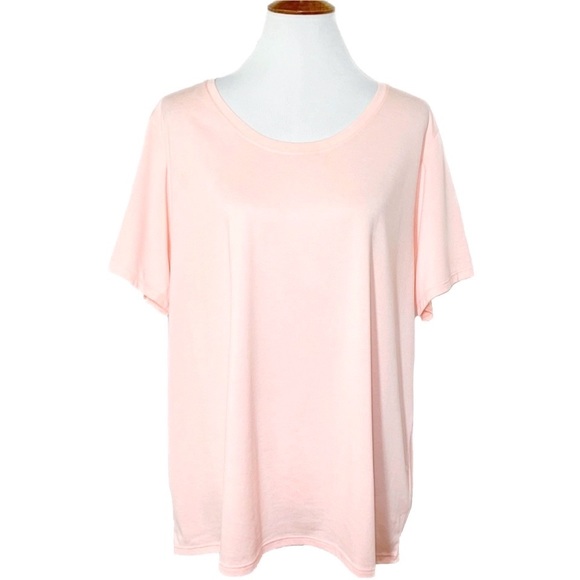 Nike Tops - Nike Dri Fit Short Sleeve Light Pink Knit Tee